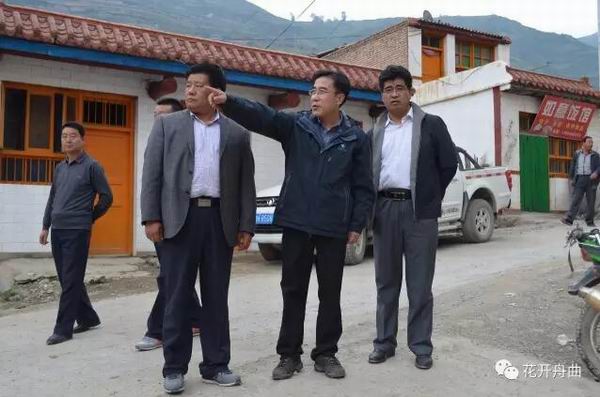 4(县上领导亲力亲为,一线督促检查).jpg 4(县上领导亲力亲为,一线督促检查).jpg